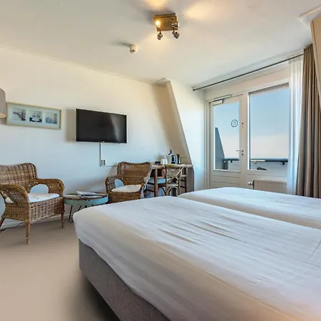 Strandhotel Noordzee מלון