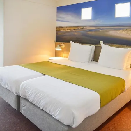 Strandhotel Noordzee Отель Де-Коог