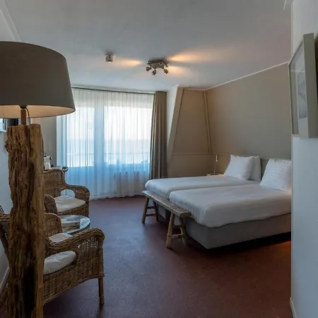 Strandhotel Noordzee Де-Коог