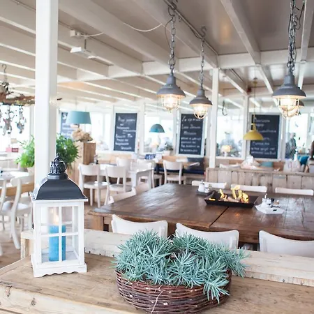 Strandhotel Noordzee Отель 3*